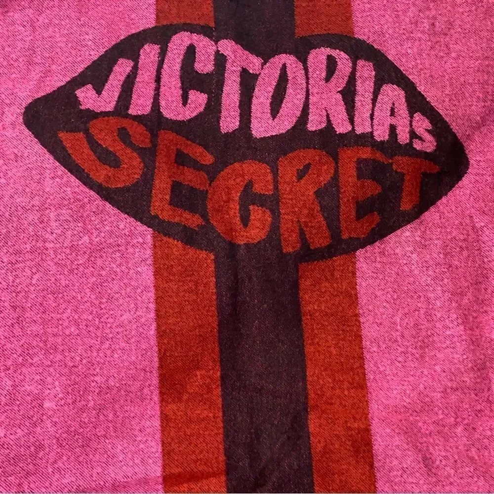 Victoria Secret Limited Edition Lipstick Logo Throw Blanket